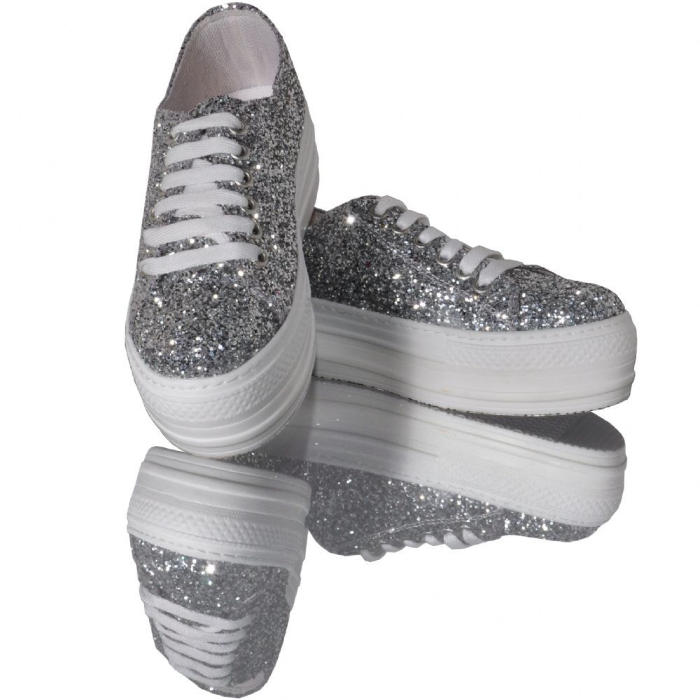 Gümüş Simli Şık Bayan Spor Ayakkabı Modelleri