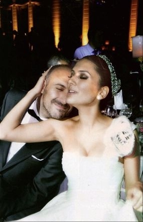Halit Ergenç ile Bergüzar Korel’in evlilik resmi