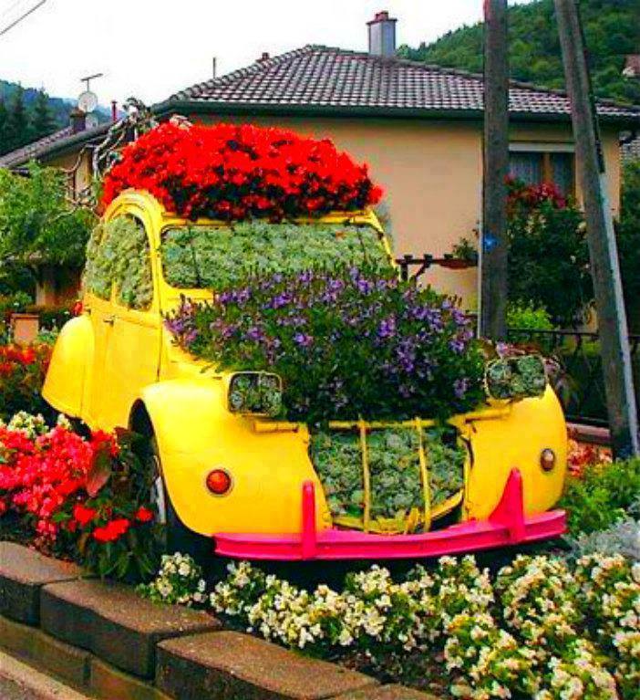 Araba figürlü bahçe dekorasyon modelleri
