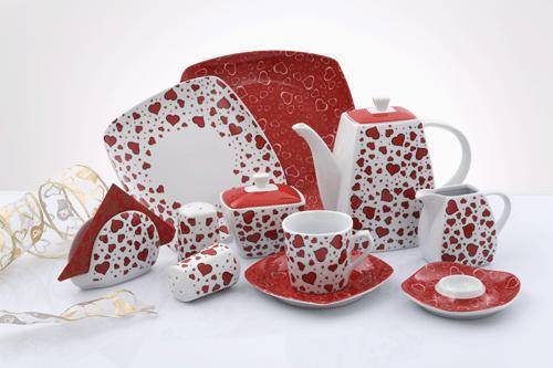 Kalp desenli porselen  kahvaltı takımı modelleri