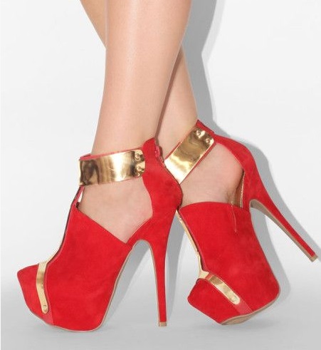 Kırmızı platform topuklu ayakkabı modeli