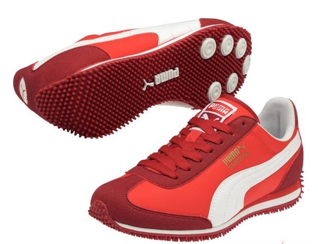 Puma marka kırmızı spor ayakkabı modeli