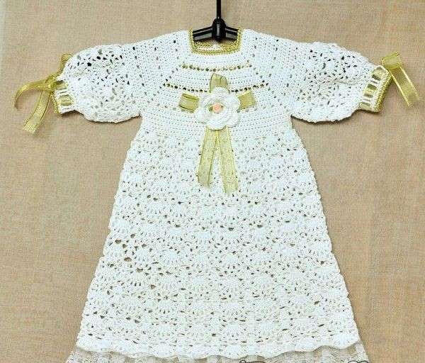beyaz örgü çocuk elbisesi el işi yapımı