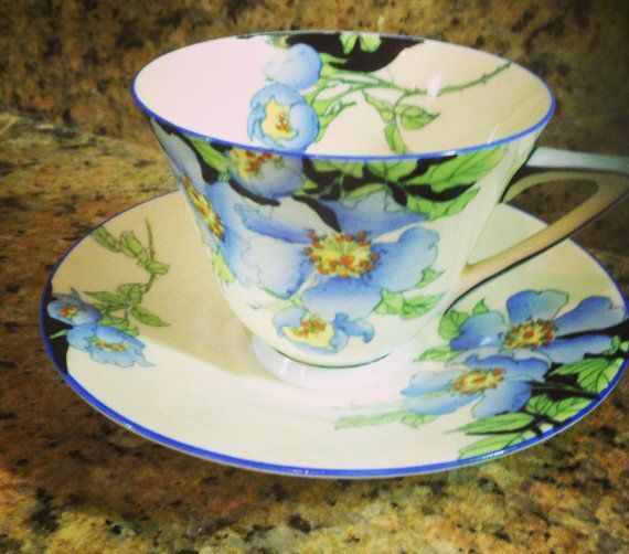 mavi çiçek desenli kahve fincanı