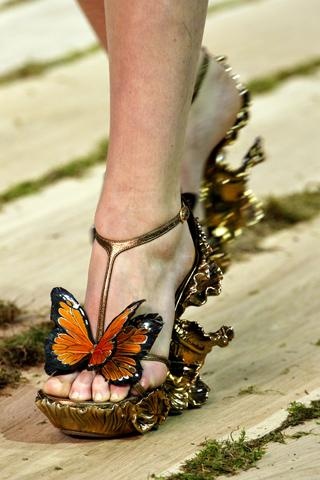 Kelebekli ayakkabı modeli