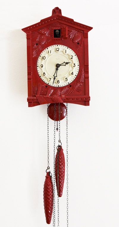 kırmızı guguk saat modeli