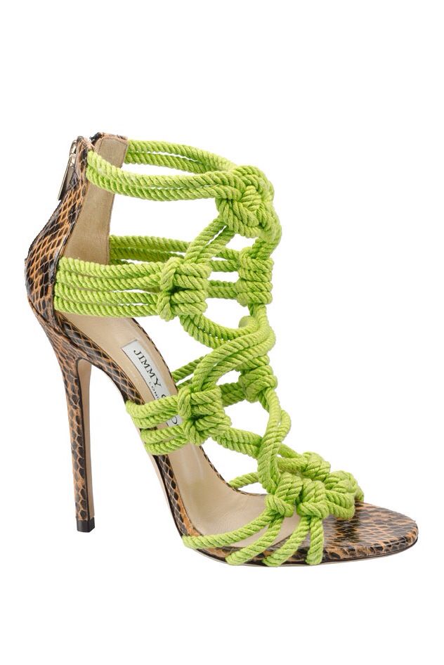 neon yeşil ipli ayakkabı modeli