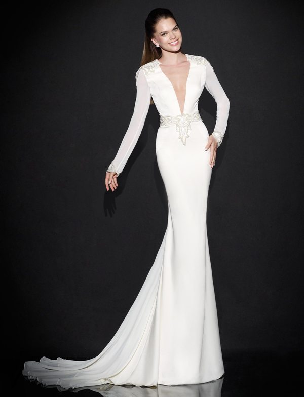 beyaz dar uzun uzun kollu dantel detaylı abiye elbise