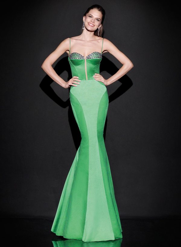 yeşil tafta balık etekli sırtı fiyonk detaylı abiye gece elbisesi