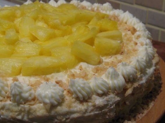 Ananaslı Bisküvili Pasta Tarifi