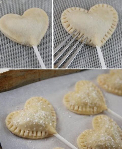 Hamurdan kalp şeklinde kurabiyeler