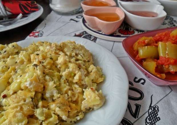 Yumurtalı Kabak Kavurması Tarifi
