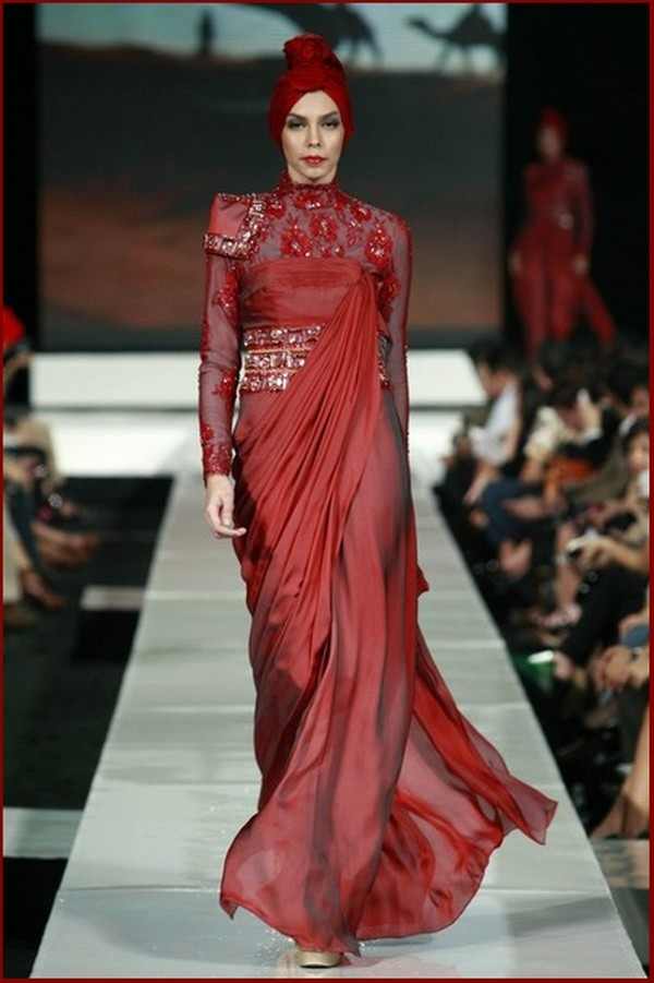 Kırmızı işlemeli  tesettür abiye elbise modeli