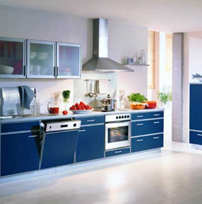 Mavi sade cam dolaplı mutfak dolabı modeli